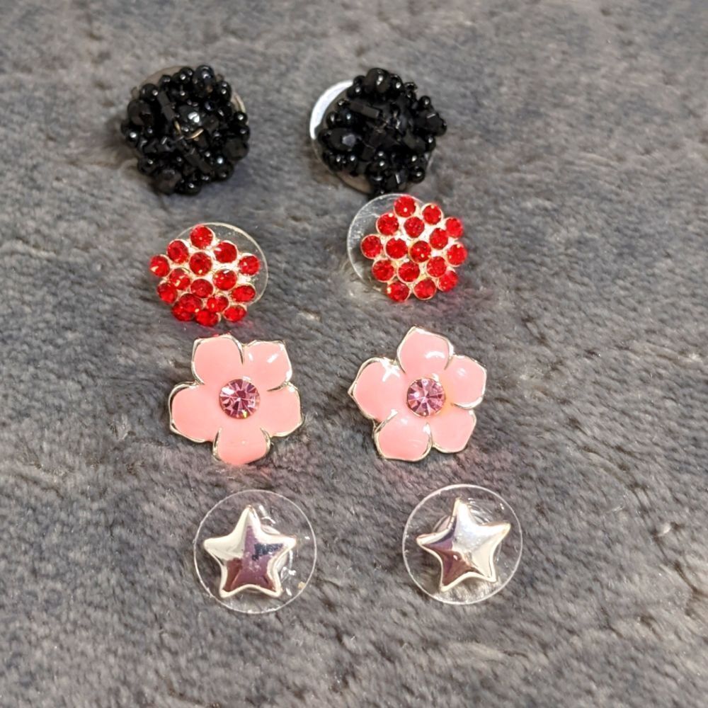 Vintage (4) Pair Bundle-Small Stud, Beaded, Rhinestone & Enamel Pierced Earrings